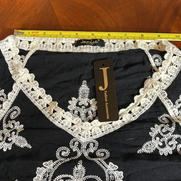 JANICE Lace Black/ White Ladies Top. One size see measurements - Picture 12 of 15